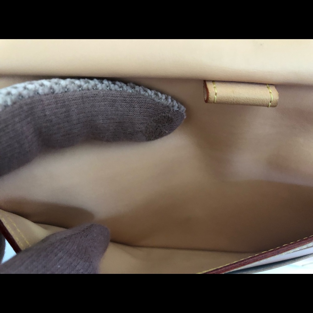 Louis Vuitton international wallet - Picture 9 of 11